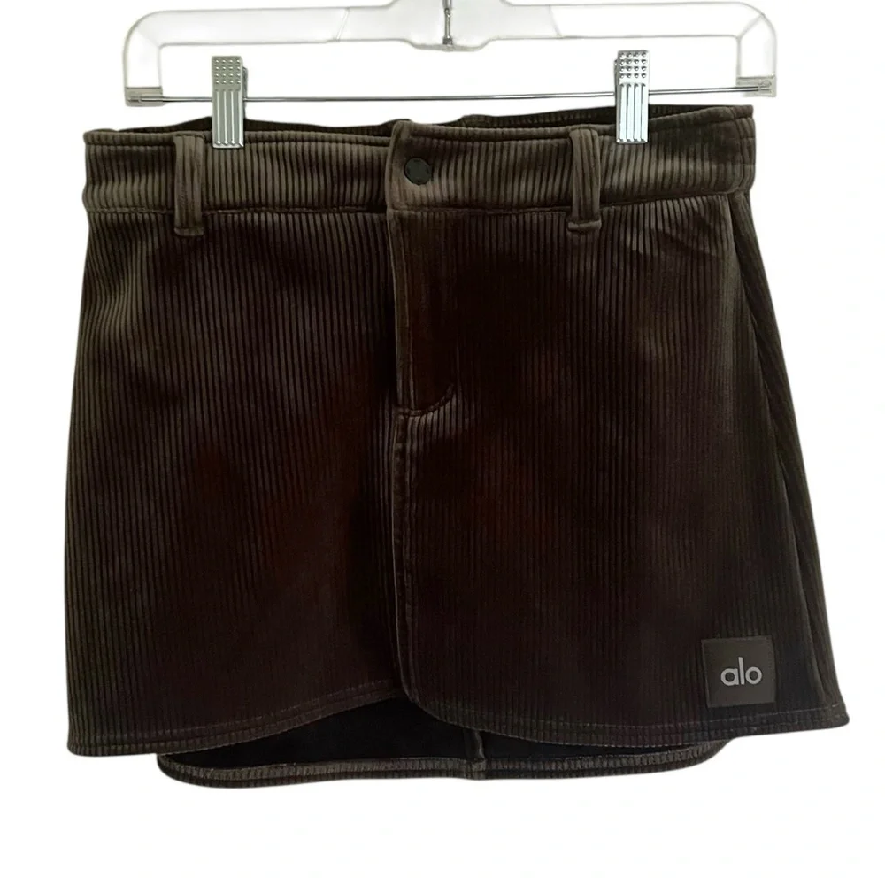 Alo Yoga Ribbed Velour Baller Mini Skirt & Mountain Side Shacket in Macchiato